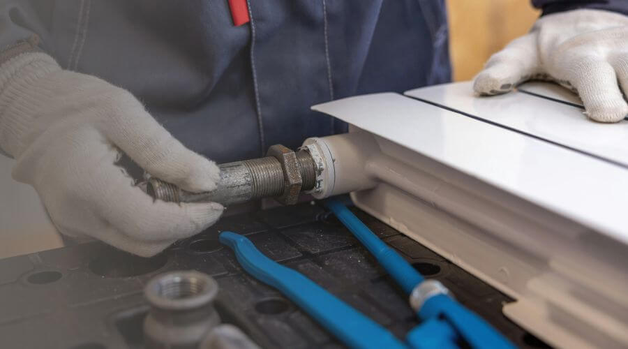 Expert burst pipe repair services in Peosta, IA